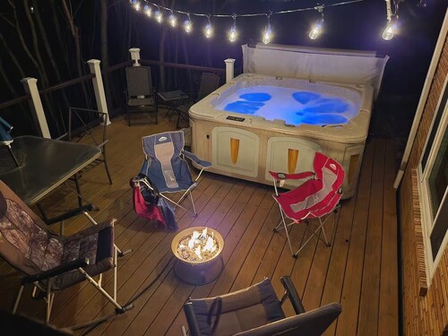 3-bedroom Fun Bungalow in White Oak