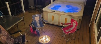 3-bedroom Fun Bungalow in White Oak