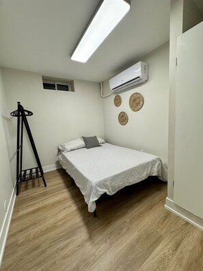 2 bedrooms, Internet, bed sheets