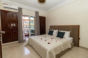 2 bedrooms, free WiFi, bed sheets - L'Adresse- 2-bedroom apartment in the heart of Marrakech (Marrakech)