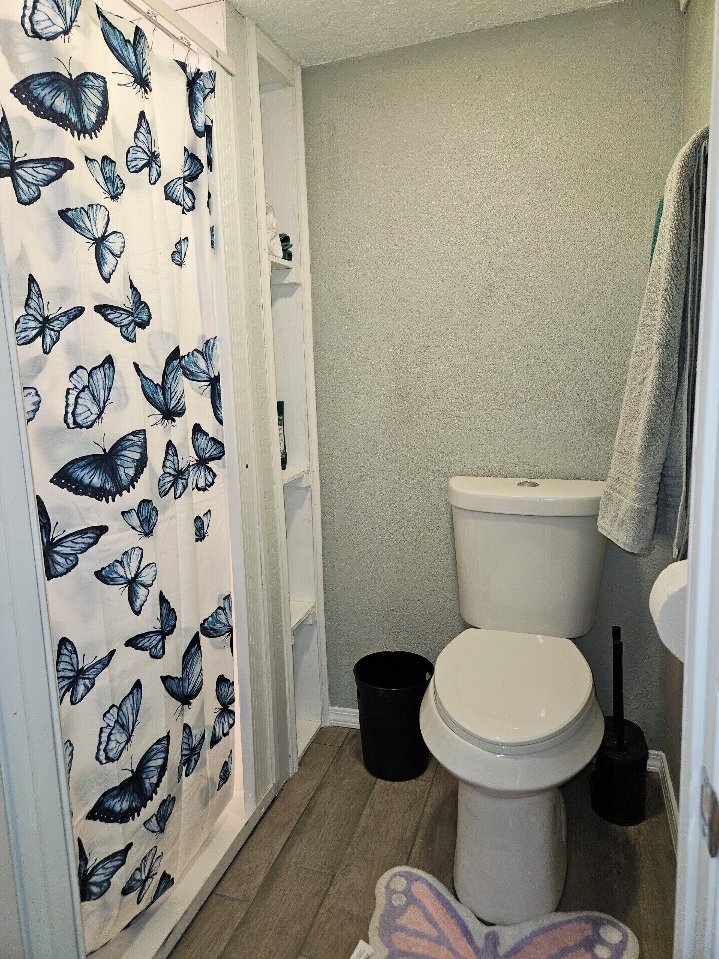 Handtücher, Seife, Toilettenpapier