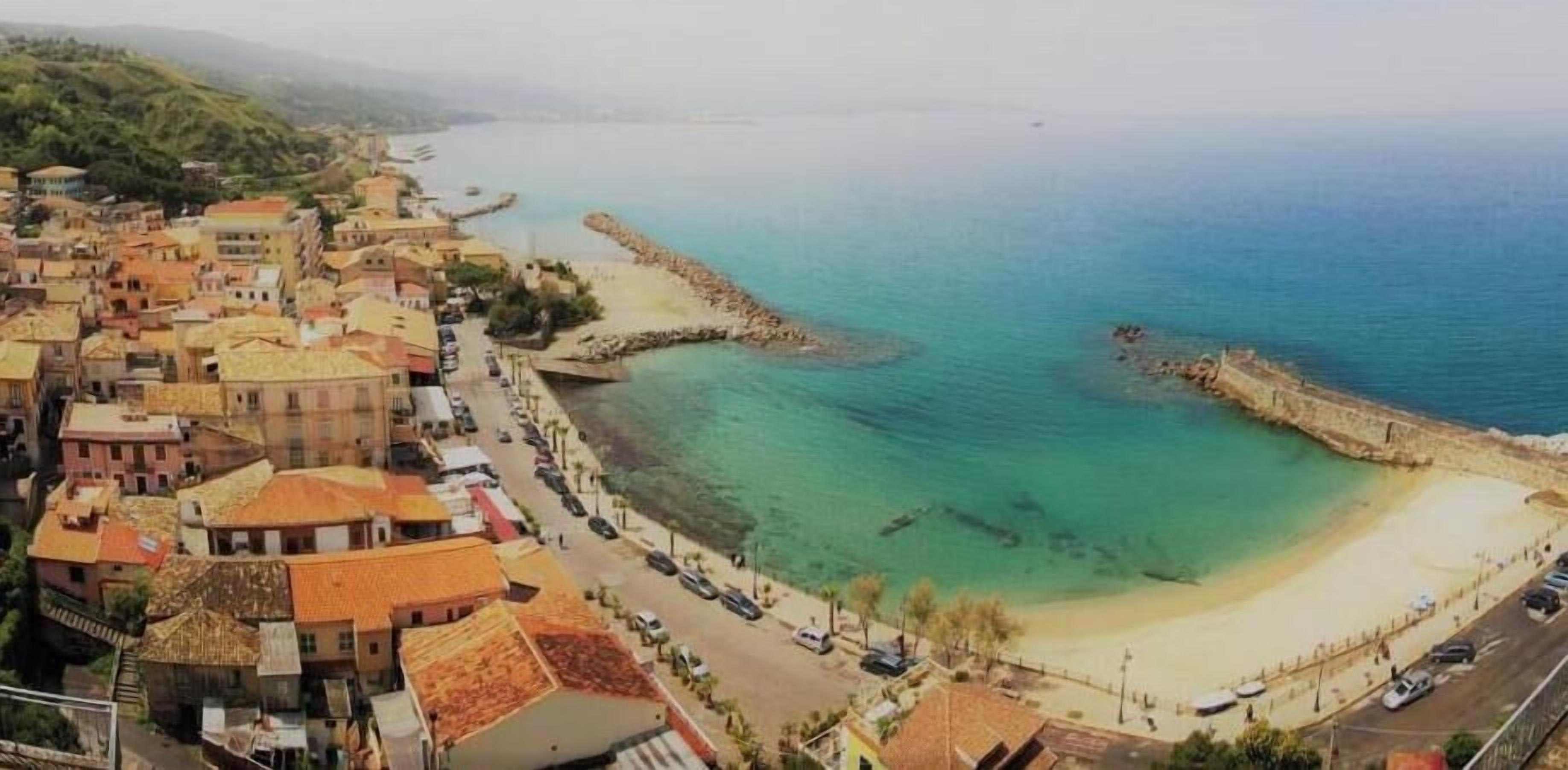 Deluxe Double Room | Beach