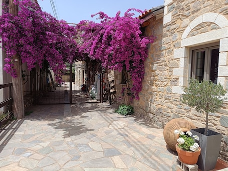 Fachada de la propiedad. Taleton Eco Guesthouse