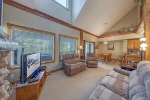 TV, fireplace, books - Kimberley Ridge 2BR + Loft Condo w/ Hot Tub (Kimberley)
