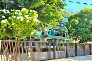 Ảnh chưa phân loại, 2 trong số 235 ảnh, nút