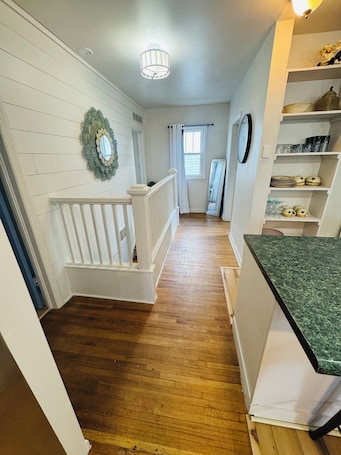 Interior. Cozy Capital House - Downtown JC - Perfect for Families & Work Trips