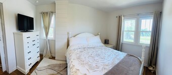 Cozy Capital House - Downtown JC - Perfect for Families & Work Trips