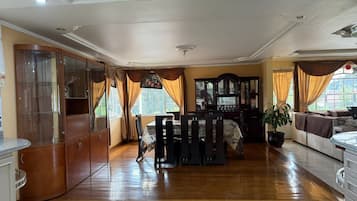 Family House, Balcony, Garden View | Dining