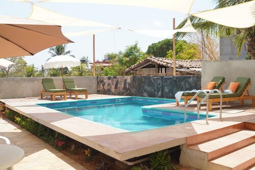 Private Studio-Pool- Walk Everywhere La Punta-Kitchen & Wi-Fi-Optional Breakfast