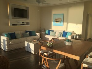 Books - Three Bedroom Ocean Front (Bajos de Chila)