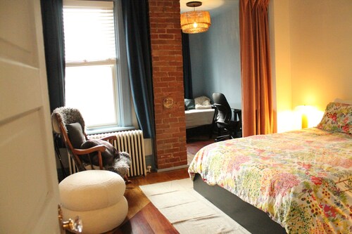 Two-Story Row House amidst Pittsburgh's East Liberty