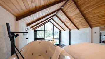 Luxe bungalow, privézwembad, tuin | Bubbelbad