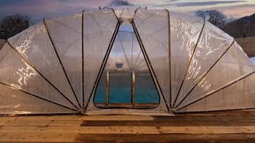 3 outdoor pools, pool umbrellas, sun loungers