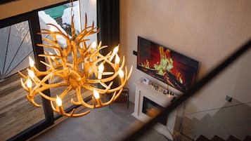 Luxury Bungalow, Private Pool, Garden Area | Desk, laptop workspace, free WiFi