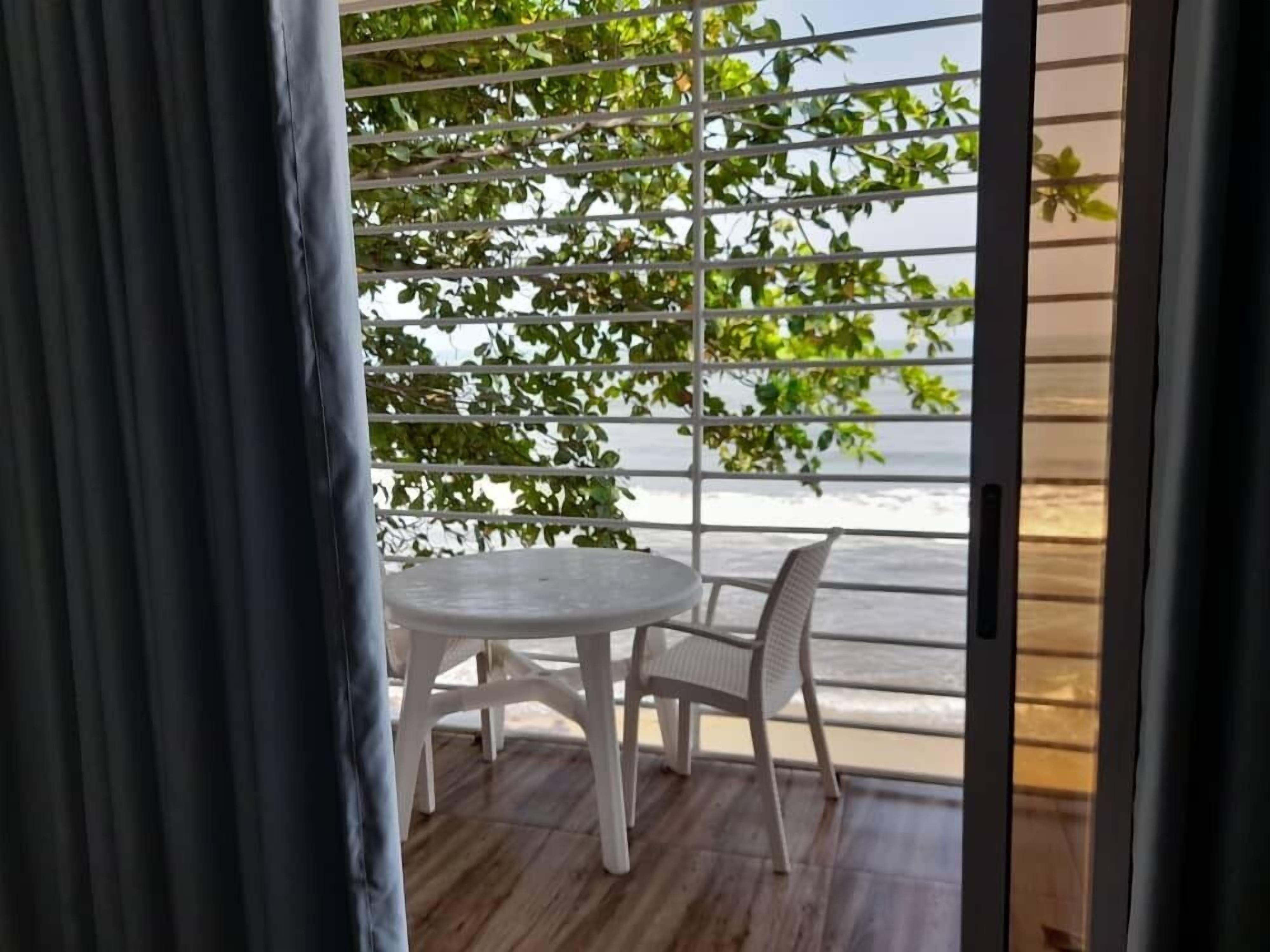 디럭스 더블룸, 발코니, 바다 전망 | 객실 내 금고, 책상, 노트북 작업 공간, 암막 커튼