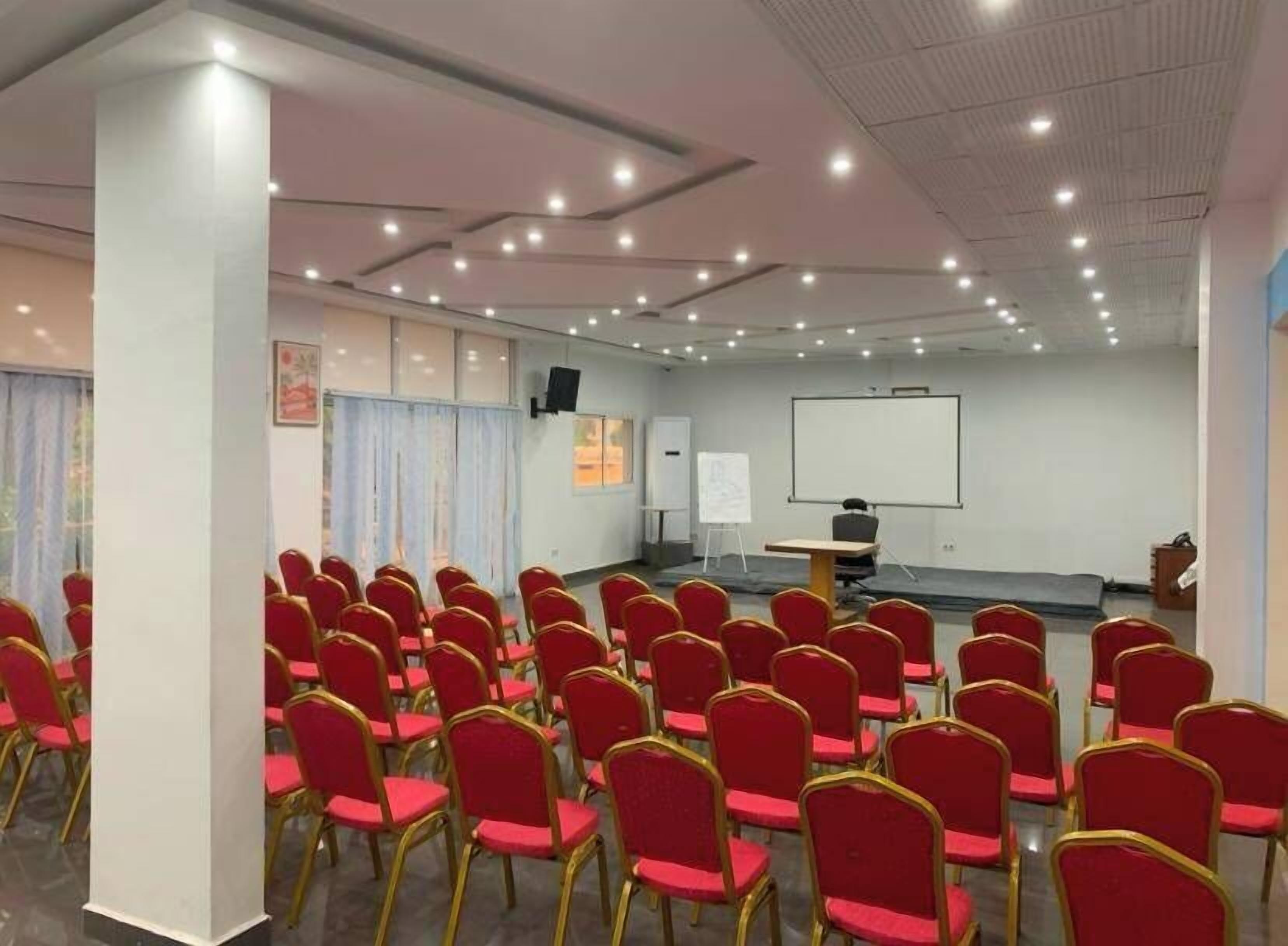 Toplantı salonu/imkânları