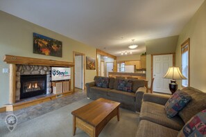 TV, fireplace