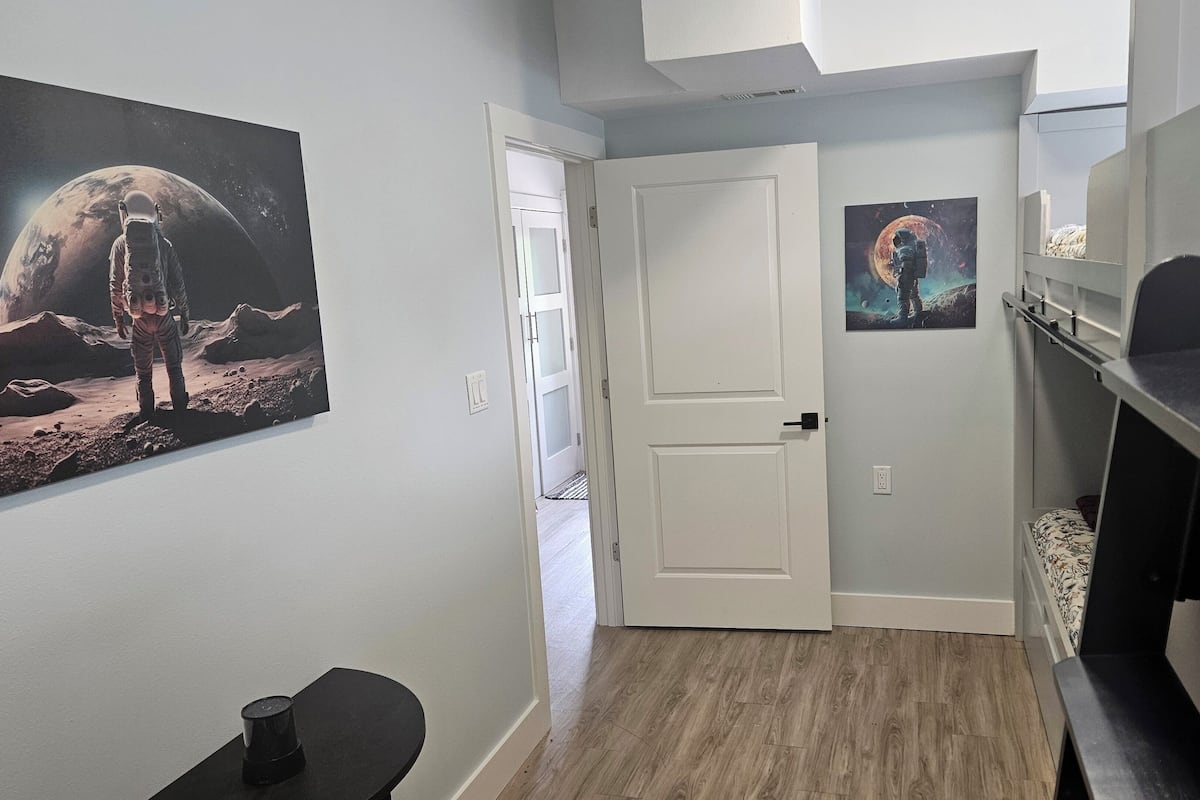 ファミリー バンガロー | アイロン / アイロン台、WiFi (無料)