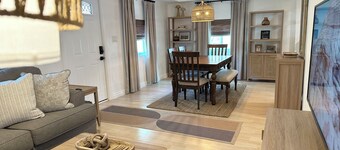 Feathergrass Home