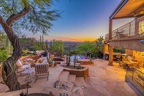 Outdoor dining - Hacienda Milagrosa Resort with Heated Pool and Amazing Views and Casita (Tucson)