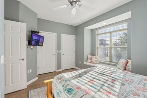 Room - Dells Retreat at Delton Grand (Wisconsin Dells)