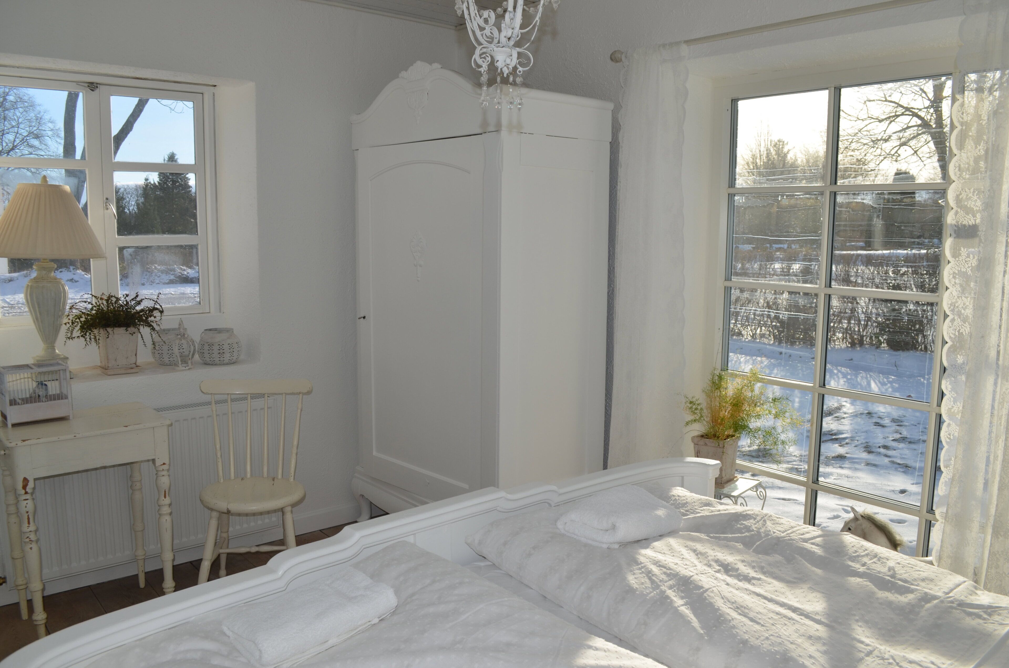 8 bedrooms, iron/ironing board, free WiFi