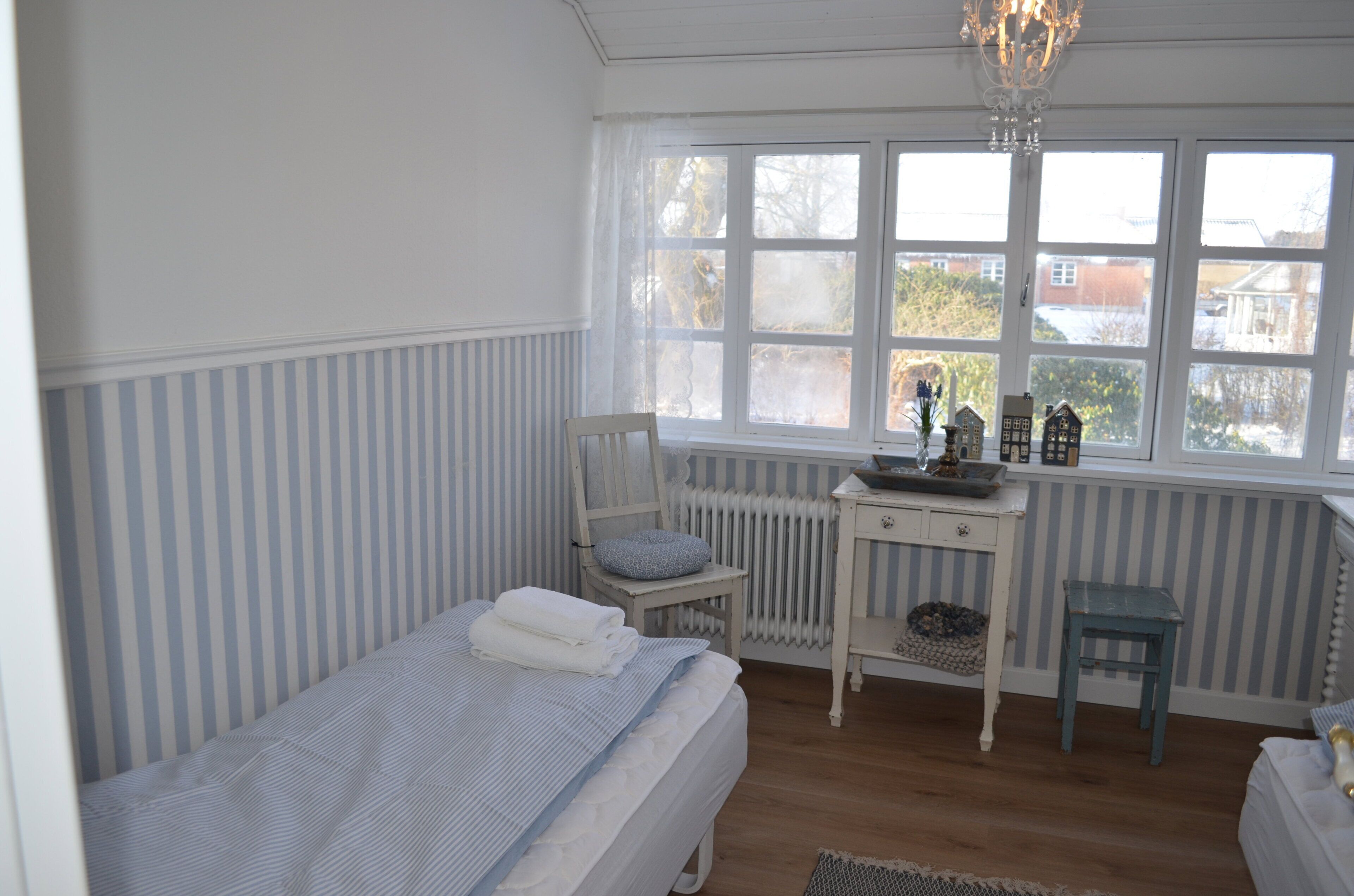8 bedrooms, iron/ironing board, free WiFi