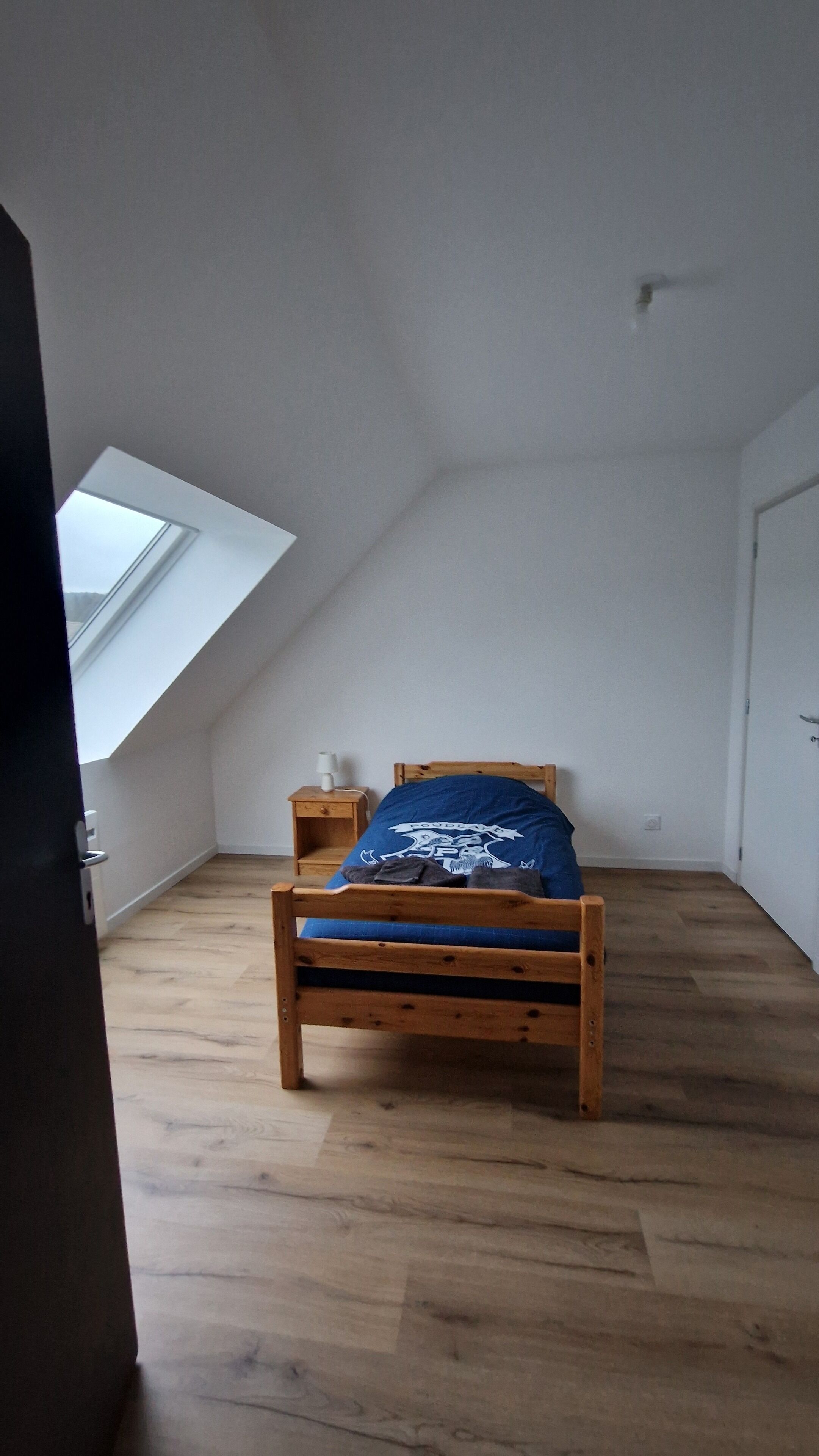 4 Schlafzimmer, Schreibtisch, Bügeleisen/Bügelbrett, Reisekinderbett
