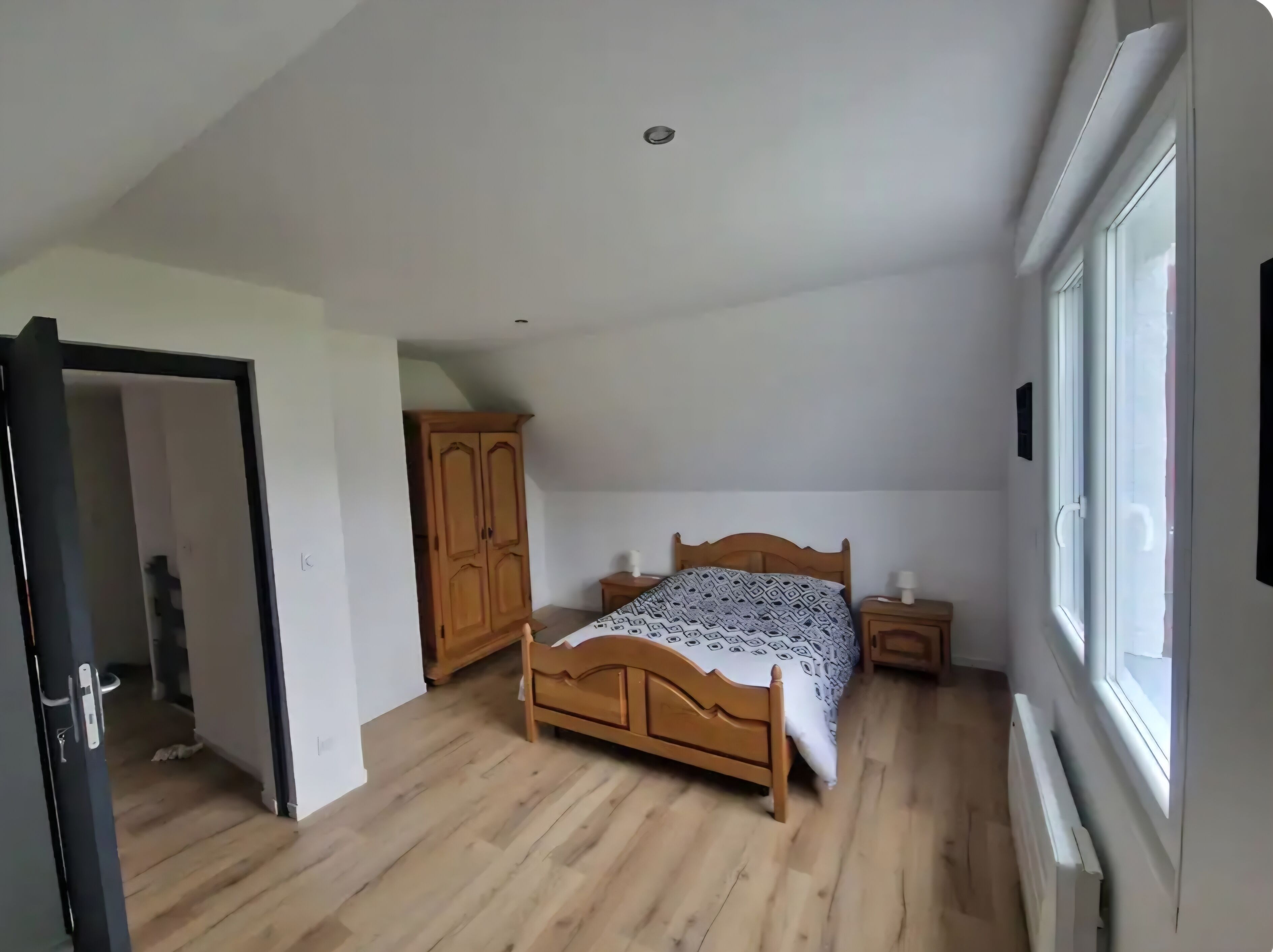 Fer et planche à repasser, Wi-Fi, draps fournis