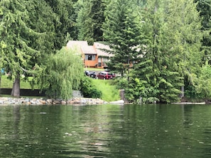 Exterior - St. Ives North Shuswap Resort on waterfront (Saint Ives)