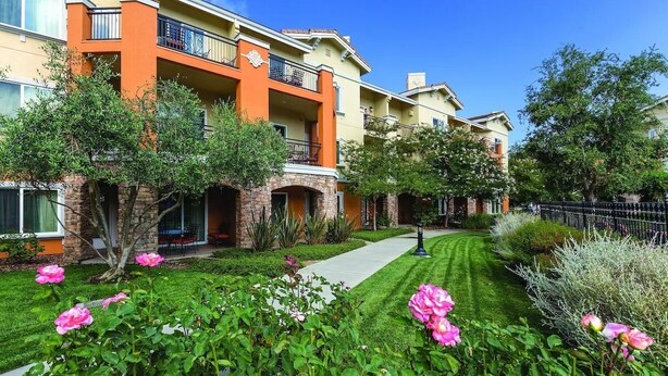 Exterior - Available for Super Bowl Weekend!  1:15-hour drive from Santa Clara. (Napa)