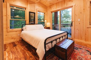 Bed sheets - Parke's Stand- Treehouse (Henderson County)