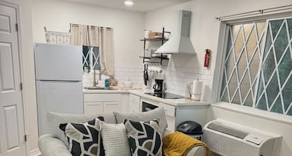 Palm Haven: Peaceful Studio Cabin near FL Springs