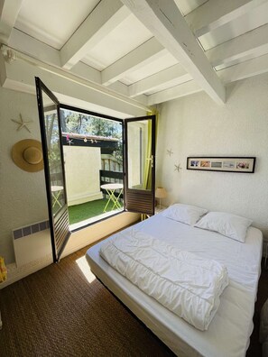 Room - Seignosse Océan Family patio villa 5/6 persons - Garden and terraces - Walking distance to the beach (SEIGNOSSE)