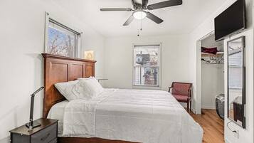 2 chambres, fer et planche à repasser, Wi-Fi gratuit, draps fournis