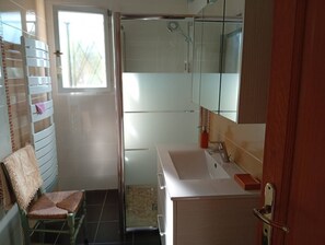 Bathroom - Quartier du Lac, Saint-Pée/Nivelle, villa 8 couchages (ST PEE SUR NIVELLE)