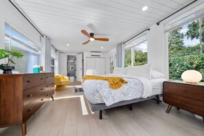 3 bedrooms, iron/ironing board, WiFi, bed sheets - Withlacoochee Waterfront Dock Home on Lake Rousseau - Fisherman's Dream! (Dunnellon)
