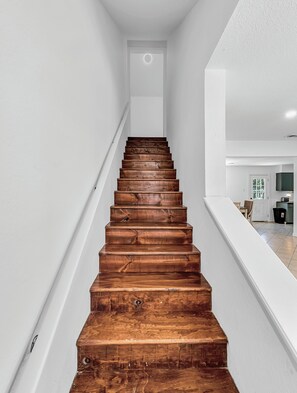 Interior - Bear Breeze on Kenwood - Waco/Magnolia/BU (Waco)