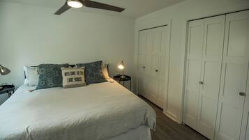 4 bedrooms, WiFi, bed sheets