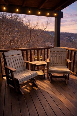 Property grounds - Luxury Cabin, Hot Tub and stunning Mountain Views (Gatlinburg)