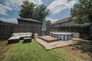 Terrace/patio - The Coastal Cowgirl: Boutique River House w cowboy pool and movie room (Kyle)