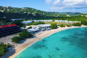 Beach - Oceanfront Suite Amethyst at Sapphire Beach w/WiFi, Generator (St Thomas)