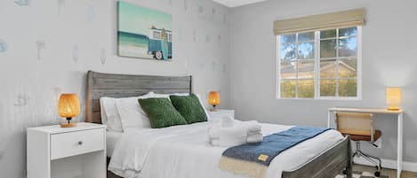 3 chambres, fer et planche à repasser, Wi-Fi, draps fournis