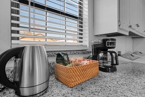 Interior - Serenity Bungalow - Midterms Welcome (Robinson)