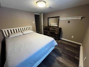 3 bedrooms, WiFi, bed sheets