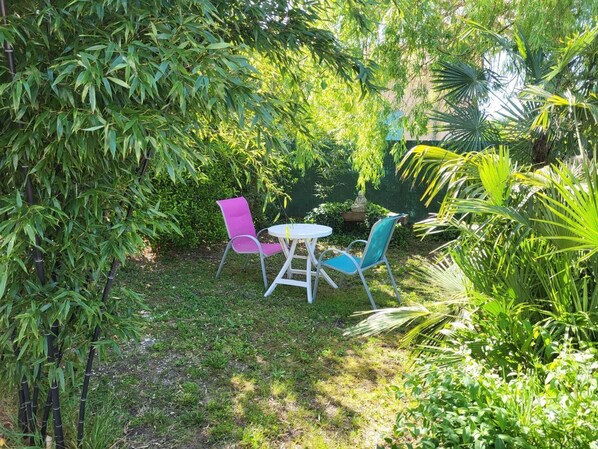 Outdoor dining - Venitia T2 House - AUSSONNE (AUSSONNE)