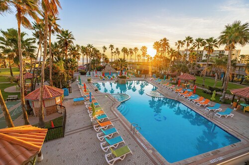 2 Bedroom 2 Bathroom Condo #606 - Beachfront Property – Perfect for Families