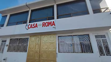 Family Apartment, Mountain View | Exterior detail