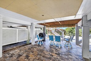Terrace/patio - Sundown 1 - 3 bed / 3 bath - Community Pool - Gulffront - Sleeps 6 (Boca Grande)