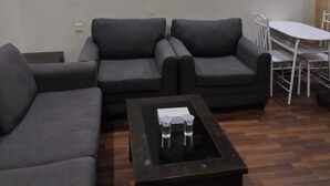 Unclassified image, 3 of 6, button - asyl hotel (Taif)